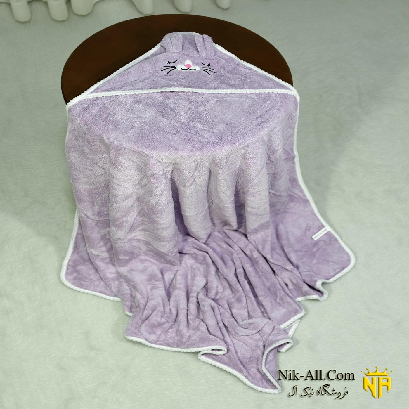 حوله نوزادی کلاه دار 