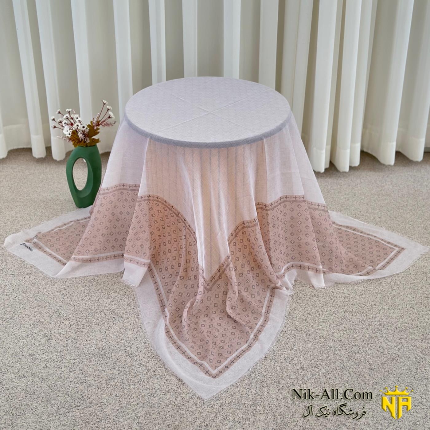 روسری ایریشمی طرح لوزی 