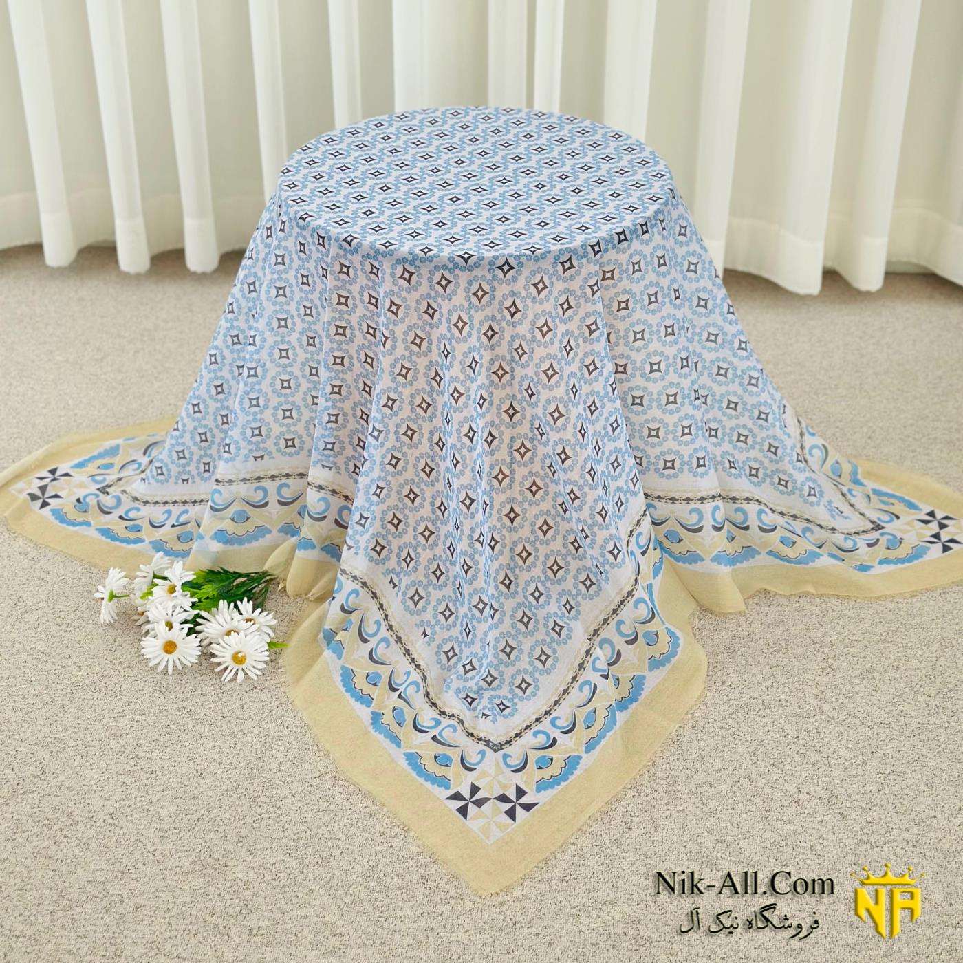 روسری ابریشمی طرح گل 