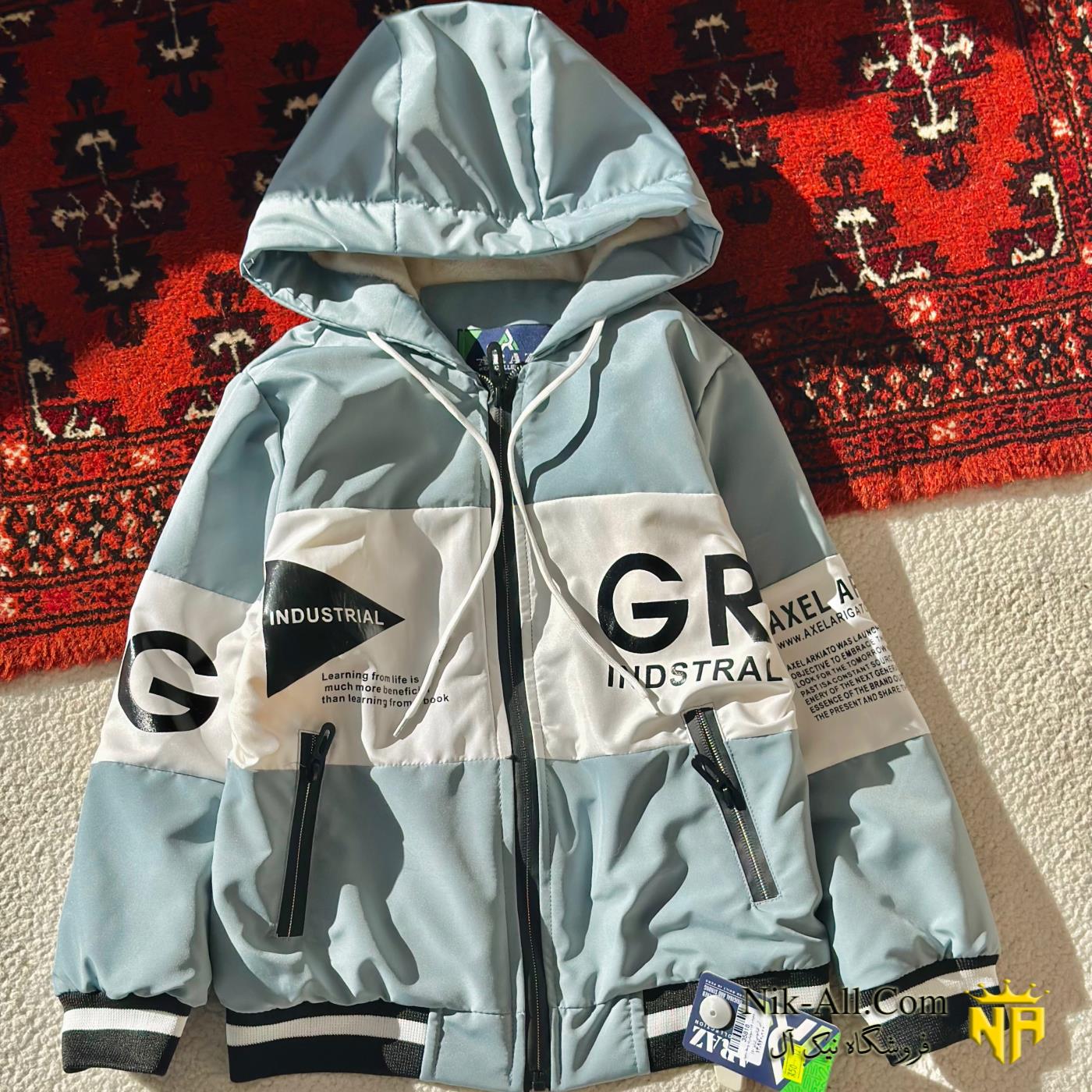 114 سوئیشرت وسط سفید آبی اقیاتنوسی 